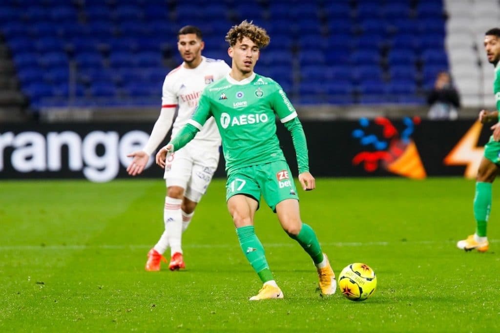 Saint-Etienne : Adil Aouchiche tombe de haut