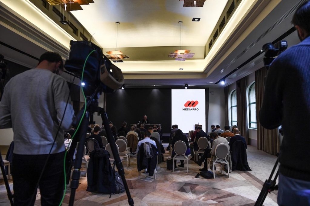 Arrêt de Téléfoot : ces journalistes et consultants qui ont fait le mauvais choix