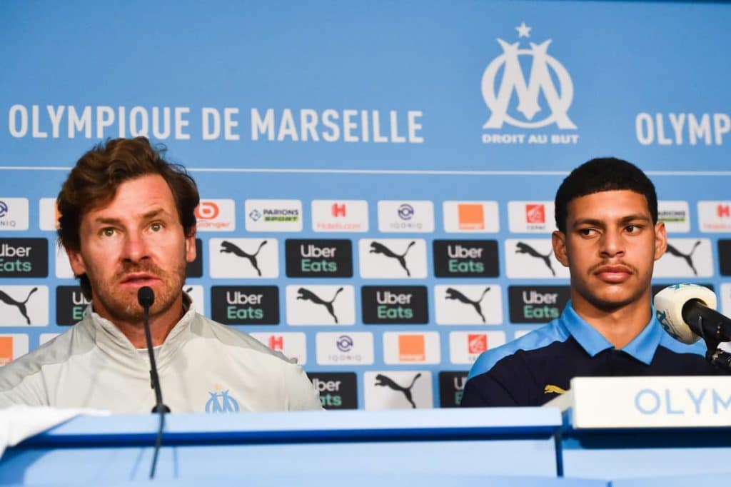 Transferts : Pour remplacer l’erreur Henrique, l’OM regarde en Turquie