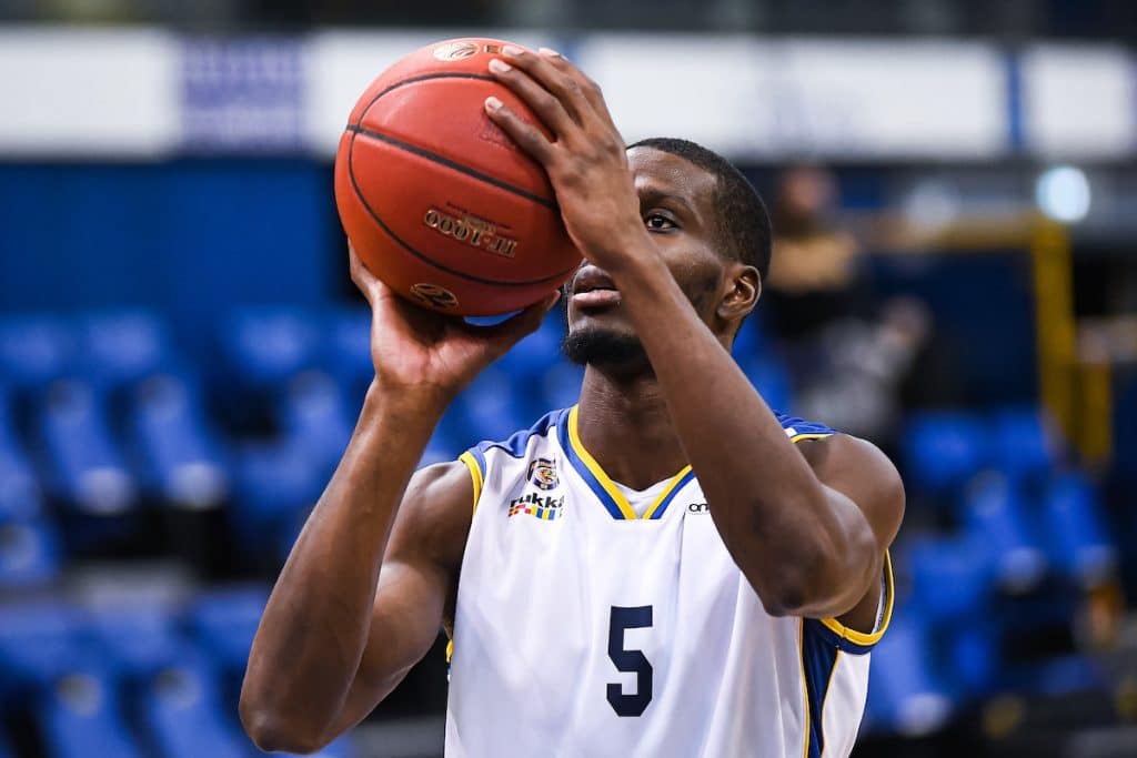 Lahaou Konaté, le joueur de basket des Metropolitans 92 dévoile son 5 de légende.