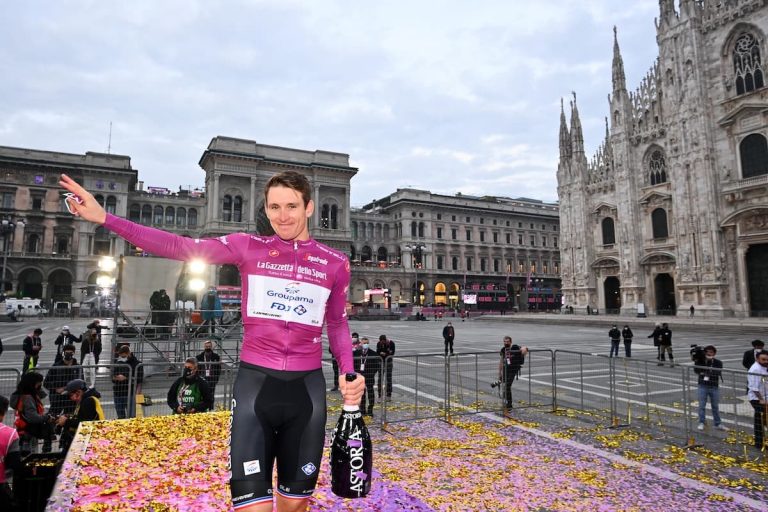 Arnaud démare domine la course des sprinteurs.