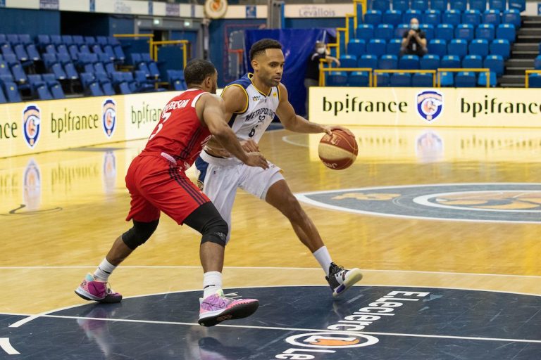 David Michineau n'a pas fait une croix sur la NBA.