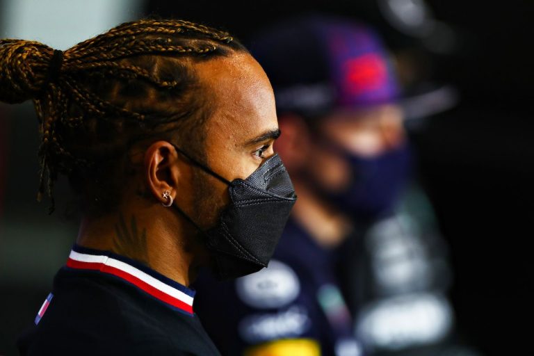 Lewis Hamilton à Abu Dhabi poour une huitième couronne mondiale.