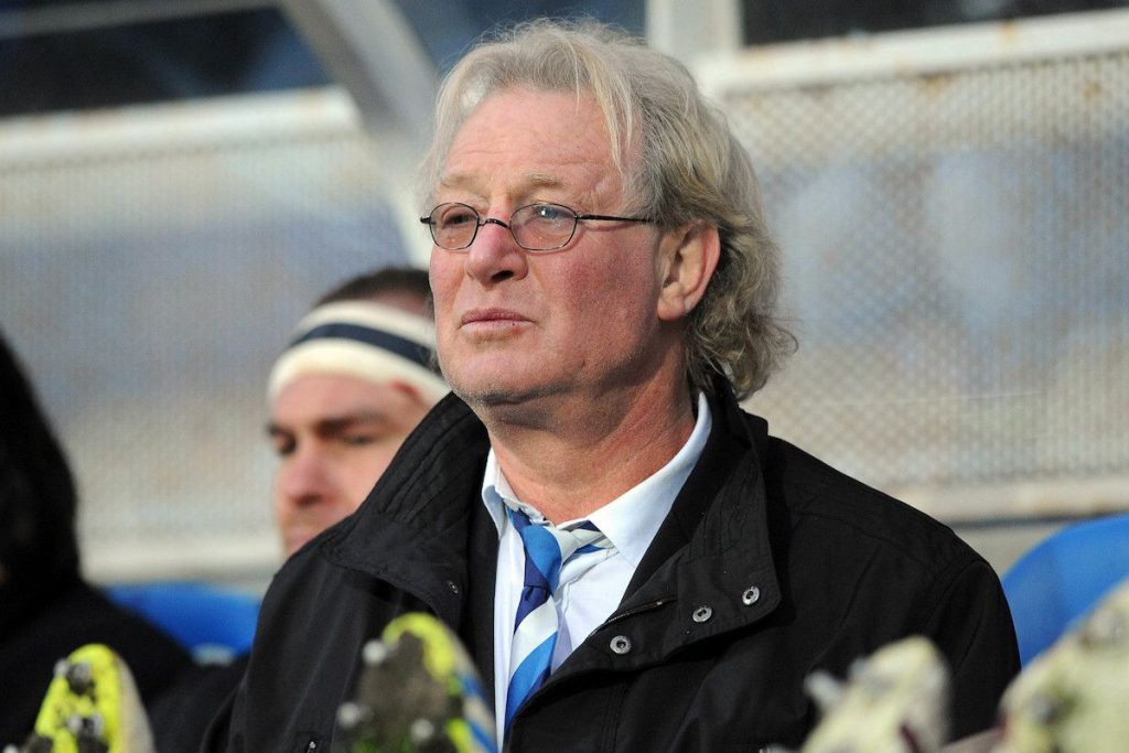 Jean-Pierre Rives bluffé par Serge Blanco.