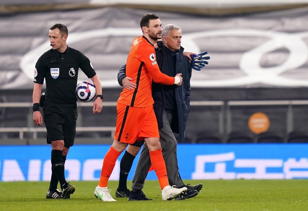 Tottenham : Hugo Lloris met la pression sur José Mourinho