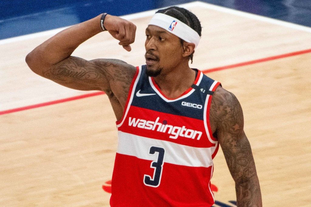 Beal faiit aussi bien que Steph Curry en nombre de points.