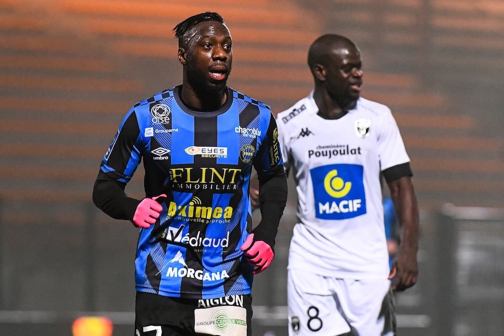 Ligue 2 : Chambly ou Niort repêché ?