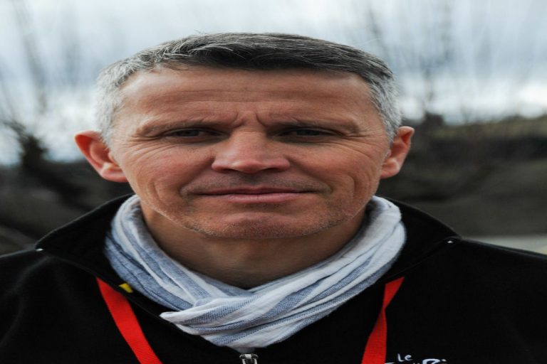 Pascal Lino est devenu pilote, notamment sur le Tour où il a hâte de voir évoluer celui qu’il considère déjà comme un phénomène.