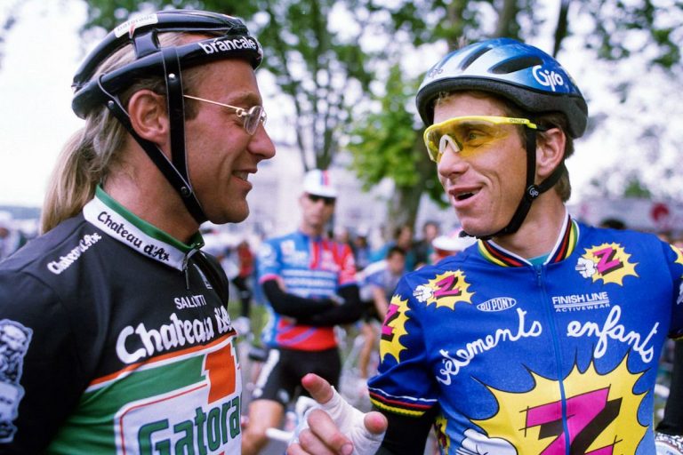 Transfuge de Toshiba-Look, Dominique Garde découvrait, à 30 ans, le Giro chez Système U et dans les pas d’un Fignon... revanchard.