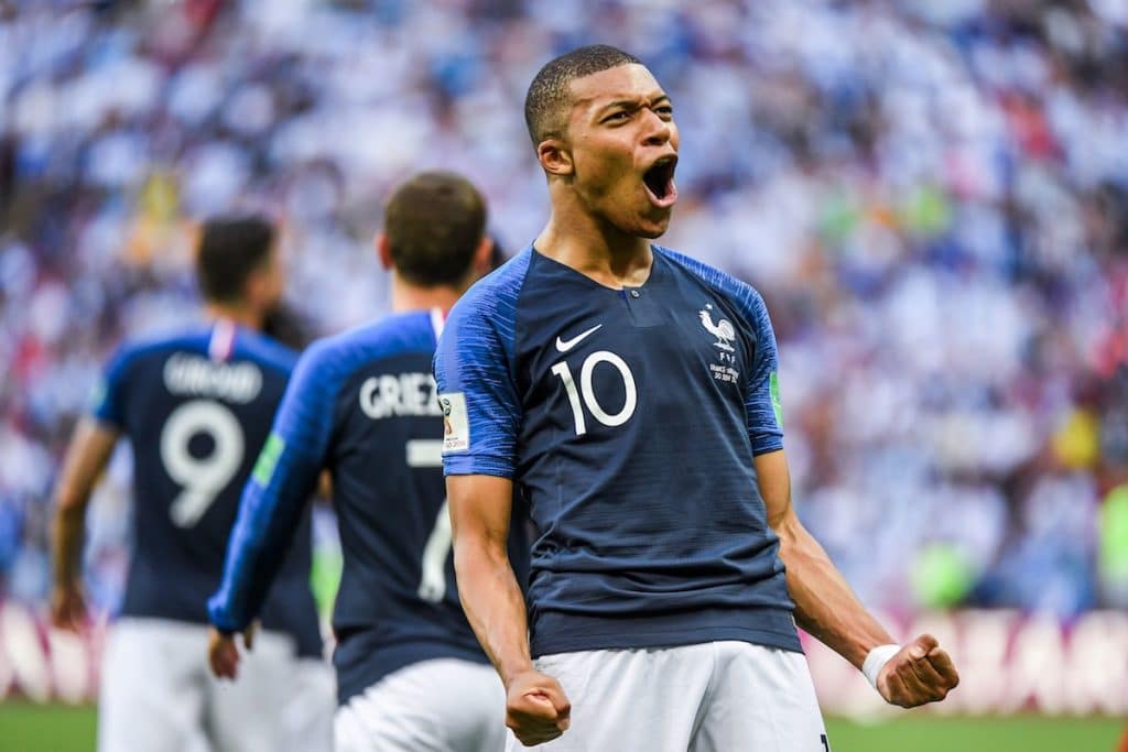 Kylian Mbappé dans le « onze de rêve » de Guy Roux