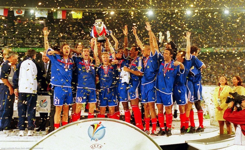 Euro : les Bleus de 2021 sont plus forts que les Bleus de 2000 ?