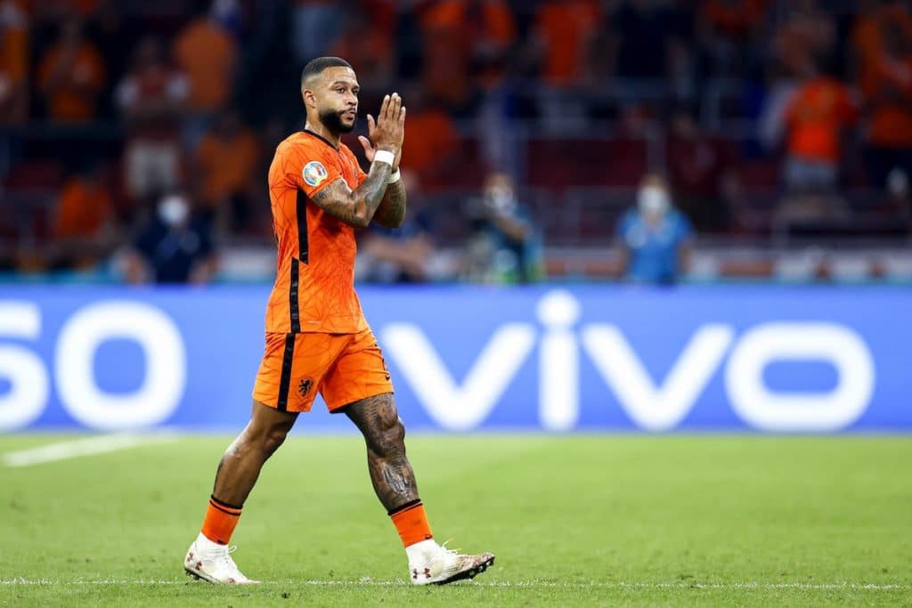 Transferts : le Barça officialise l’arrivée de Memphis Depay
