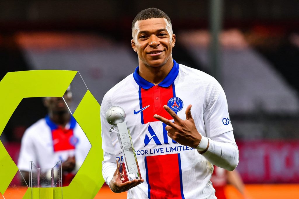 Transferts : Le PSG est prêt à faire un contrat court à Kylian Mbappé !