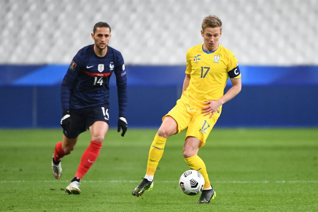 L’Euro comme vous ne le verrez jamais (groupe C) : Zinchenko le chanteur de Manchester City