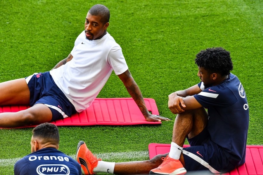 Euro, le journal de Bleus : une défense à trois contre la Suisse ?