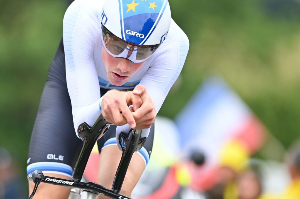 Stefan Kung avec son maillot de champion d'Europe du chrono