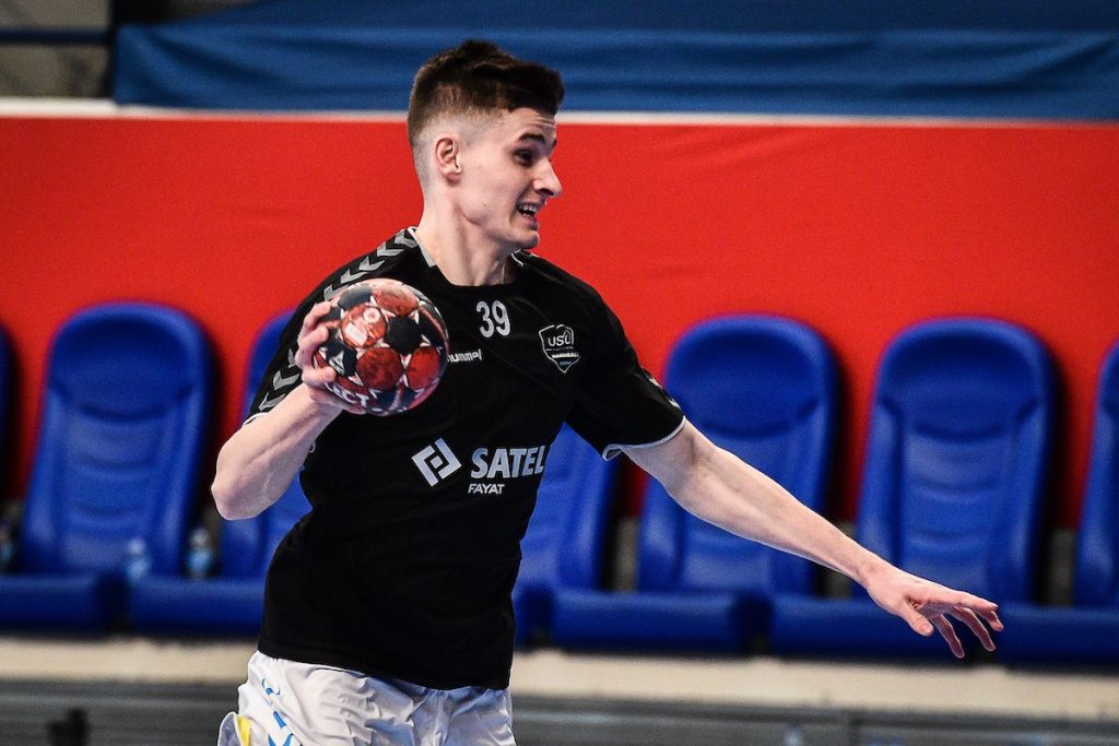 Le très puissant arrière gauche (1m90, 88 kg) de l'US Créteil Handball, Kylian Rigault, seulement âgé de 20 ans, n'en finit plus de surprendre.