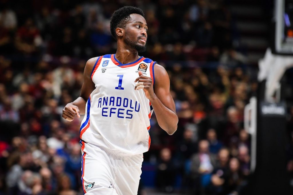 Le Français Rodrigue Beaubois a vécu une saison de rêve en réussissant avec Efes Istanbul le doublé Euroligue-championnat turc.