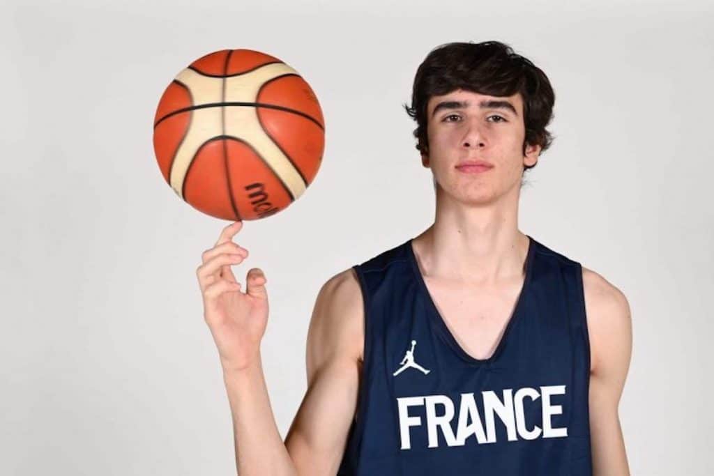 Maxime Raynaud favorable à un abaissement de la limite d'âge.