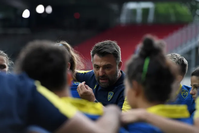 ASM Romagnat défend son titre de champion en titre.