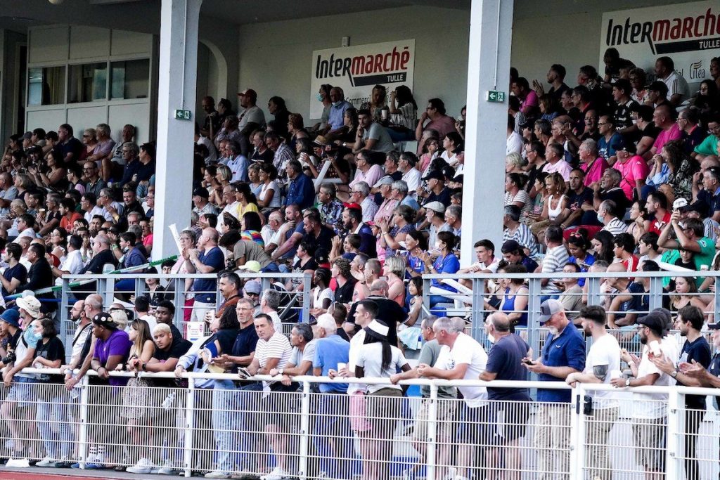 Les socios dans le rugby, un sujet qui suscite une grande attention.