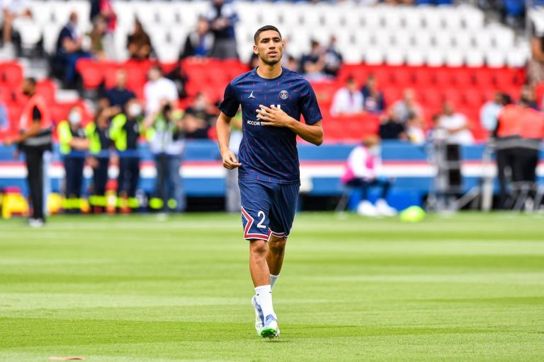 Hakimi impressionne le staff du PSG.