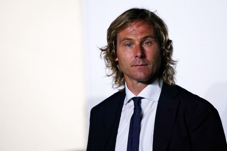 Pavel Nedved dernier vainqueur du ballon d'or avec la Juventus.