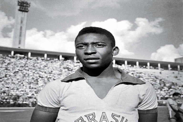 Pelé la grande légense se révèle en 1958 contre la France.