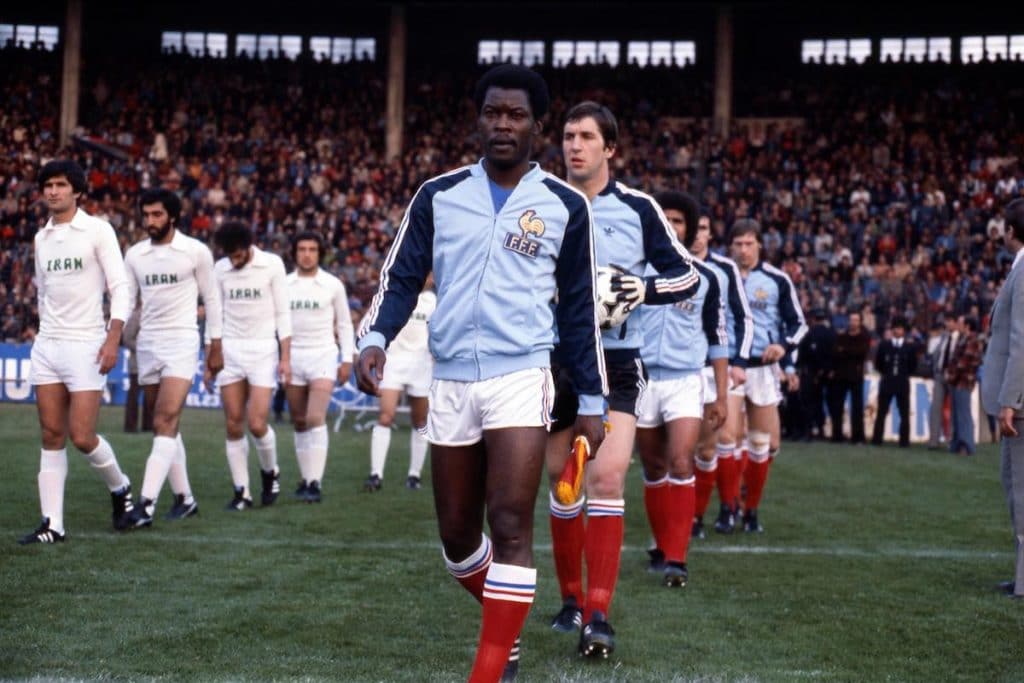 Rétro : en 1978, quand adidas versait 500 francs (154 euros) par mois aux internationaux…