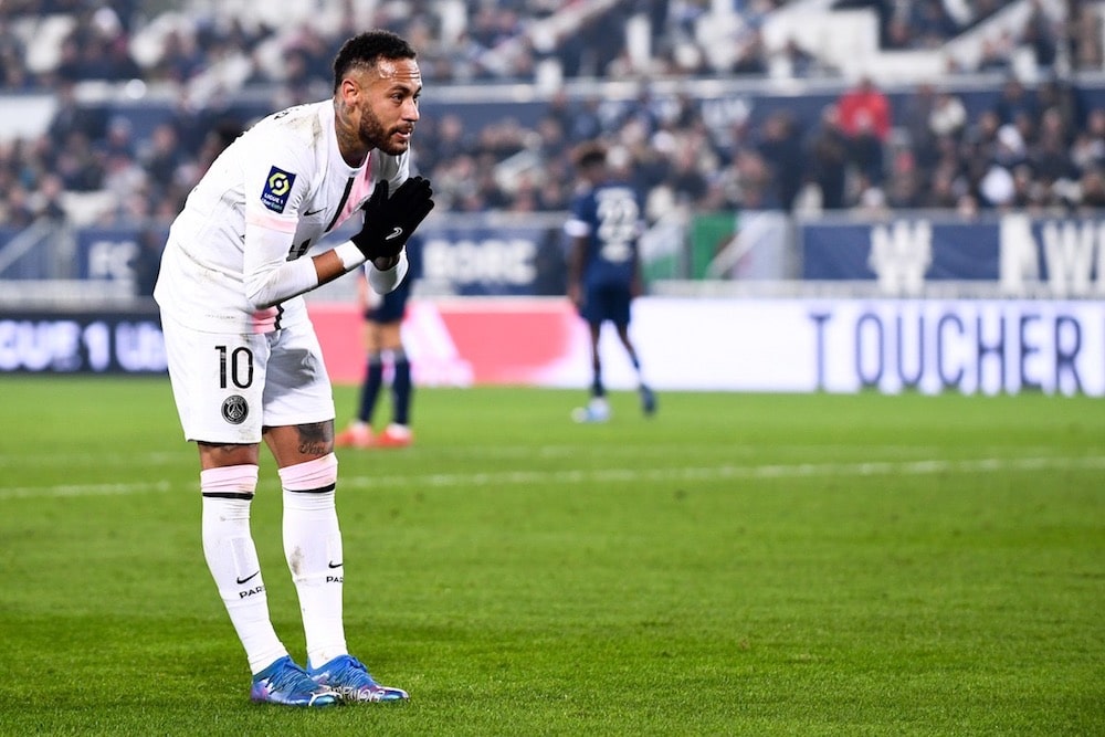 Neymar est-il milieu de terrain ou attaquant ? Les limites de « l’impatriation » fiscale…