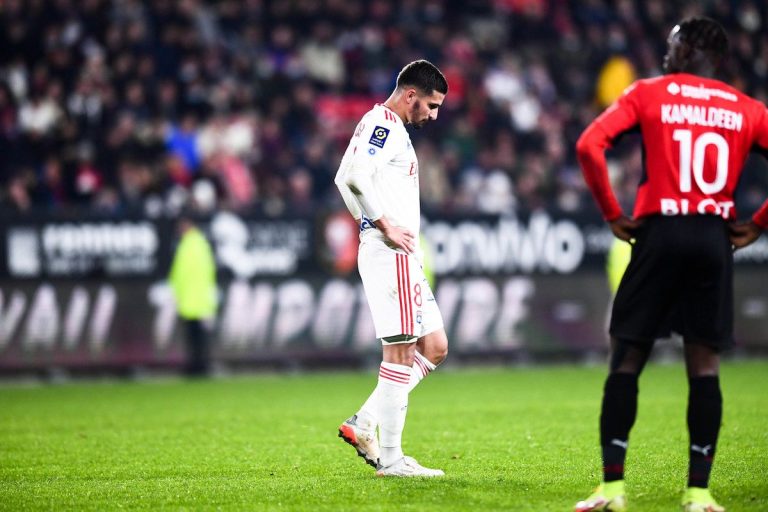 Houssem Aouar et l'OL ont sombré à Rennes.