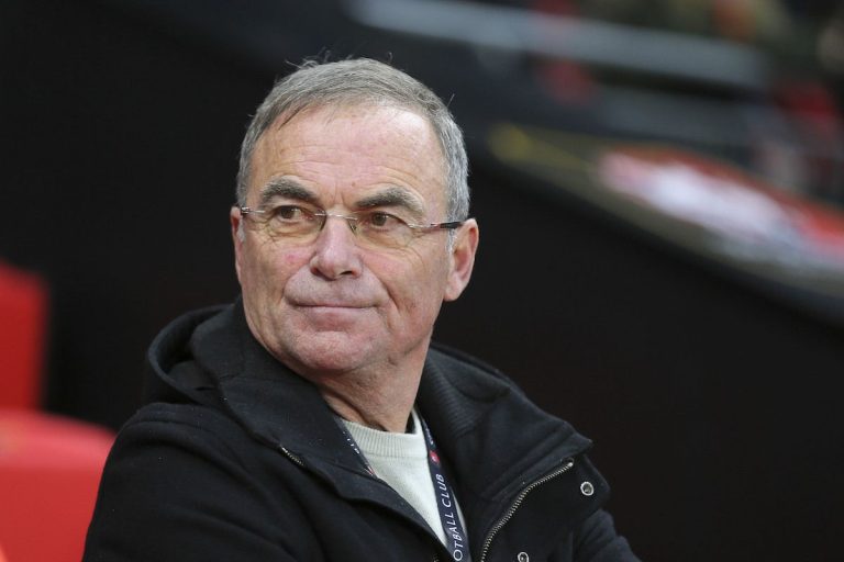 Bernard Hinault adore Alaphilippe.