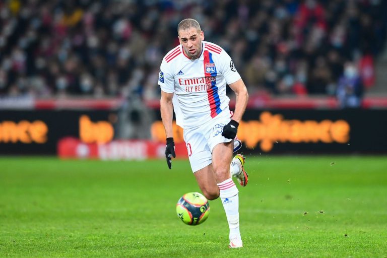 Islam Slimani brille avec l'Algérie et veut aider l'OL.
