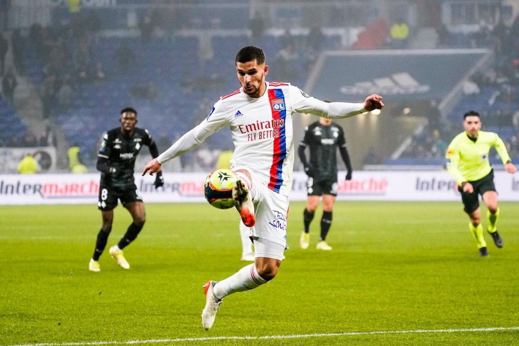 Aouar revient dans la partie.