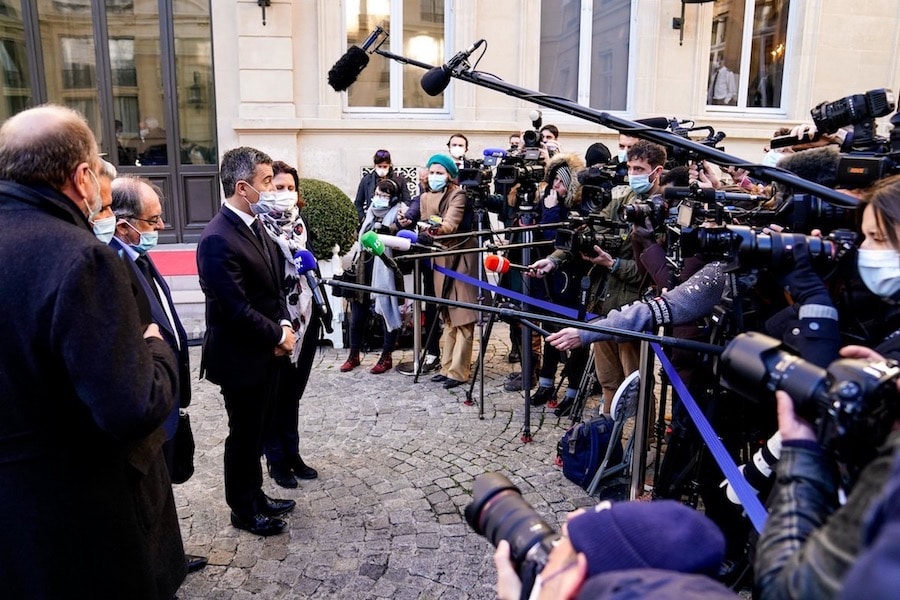 Incidents dans les stades : de qui se moque-t-on ?