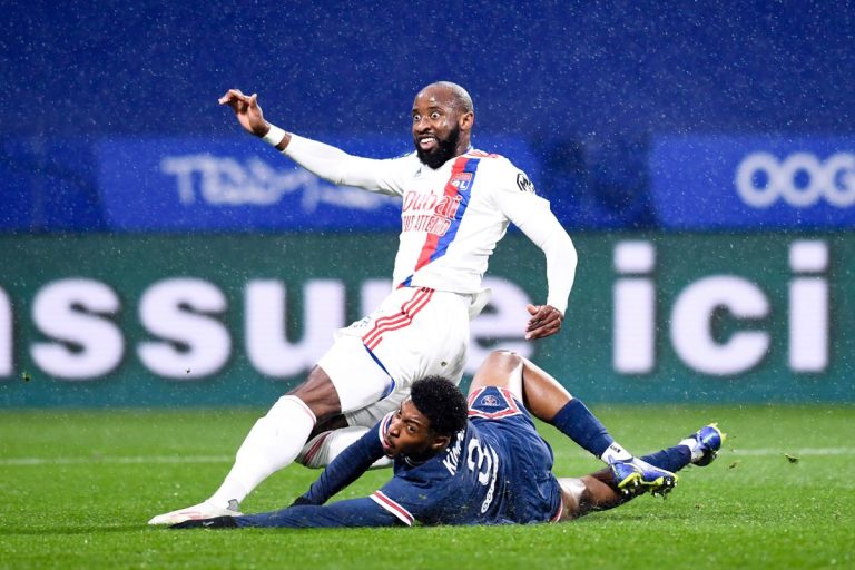 Moussa Demebélé symbolise les difficultés de Lyon.