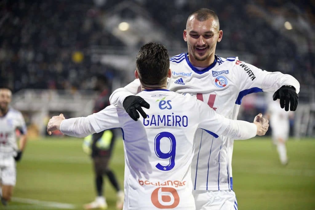 Ligue 1 : Strasbourg européen, Troyes soulagé, 4 choses à retenir des matchs en retard