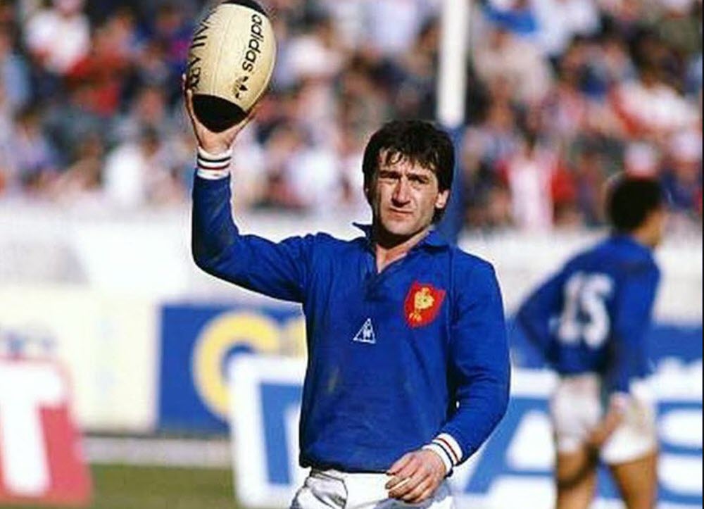 Guy Laporte a une grande qulité : sa botte au pied.