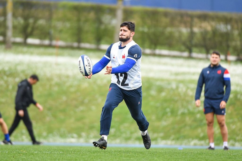 Jules Favre à la surprise générale en Équipe de France