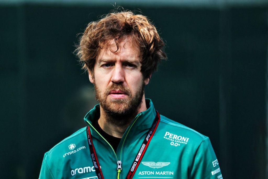 Sebastian Vettel vise mieux que le podium avec Aston Martin.