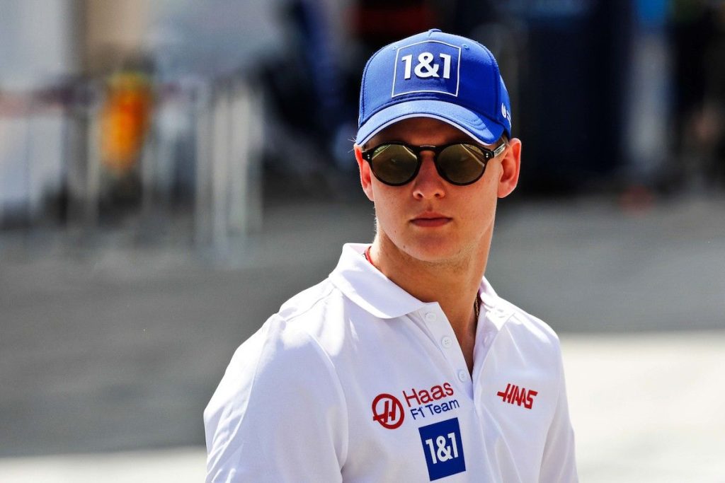 Mick Schumacher vise un meilleur classement que 2021.