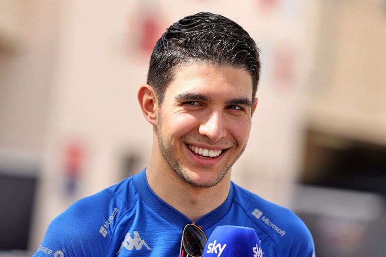 Esteban Ocon accompagne Alonso avec Alpine.