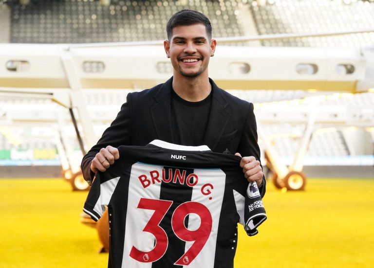 Bruno Guimaraes a rejoint Newcastle.