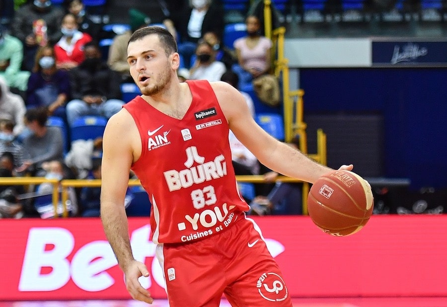 Axel Julien (Bourg-en-Bresse) : « Je ne regrette pas d’avoir signé »