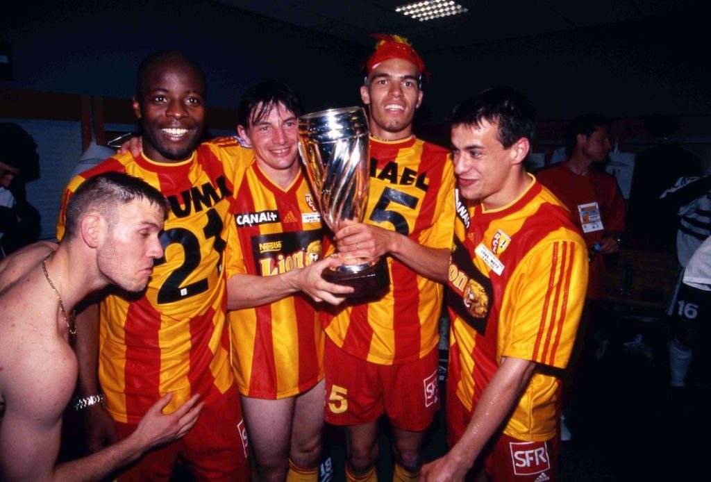 Le RC Lens décroche son premier titre en 1998.