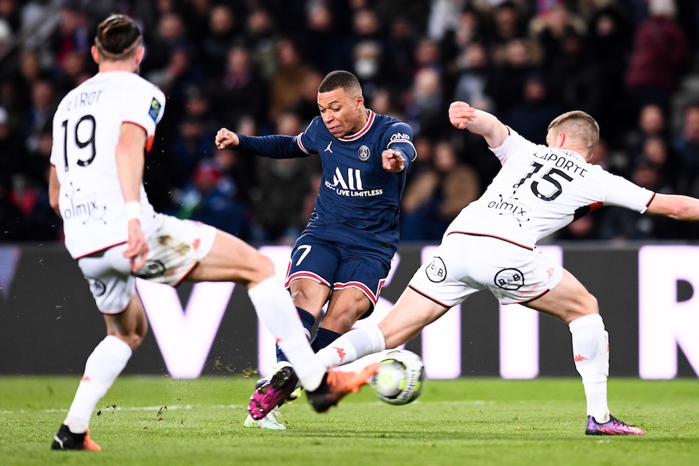 5 choses à retenir de la 30ème journée : le show Mbappé, Nice freiné par Rennes, l’OM roule sur les Verts