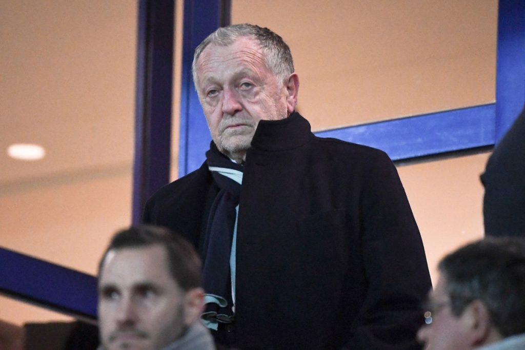 L’OL ne veut pas plonger, Aulas contacte une banque américaine