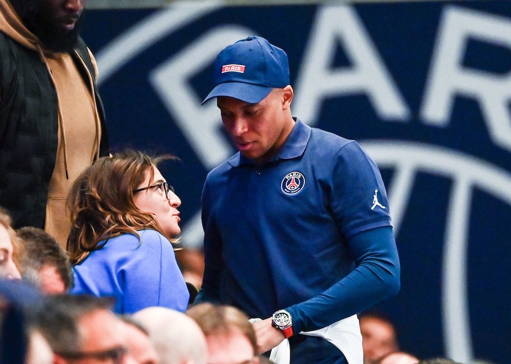 Prolongation de Kylian Mbappé (PSG) : la bataille impitoyable des médias