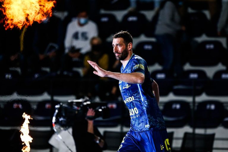 Raphaël Caucheteux : « J’échangerais mon record de buts contre un titre olympique »