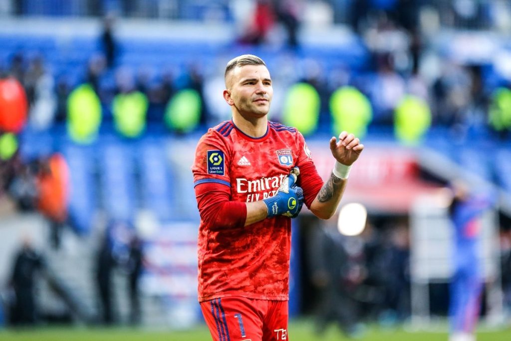 Anthony Lopes a la confiance de tout un club derrière lui.